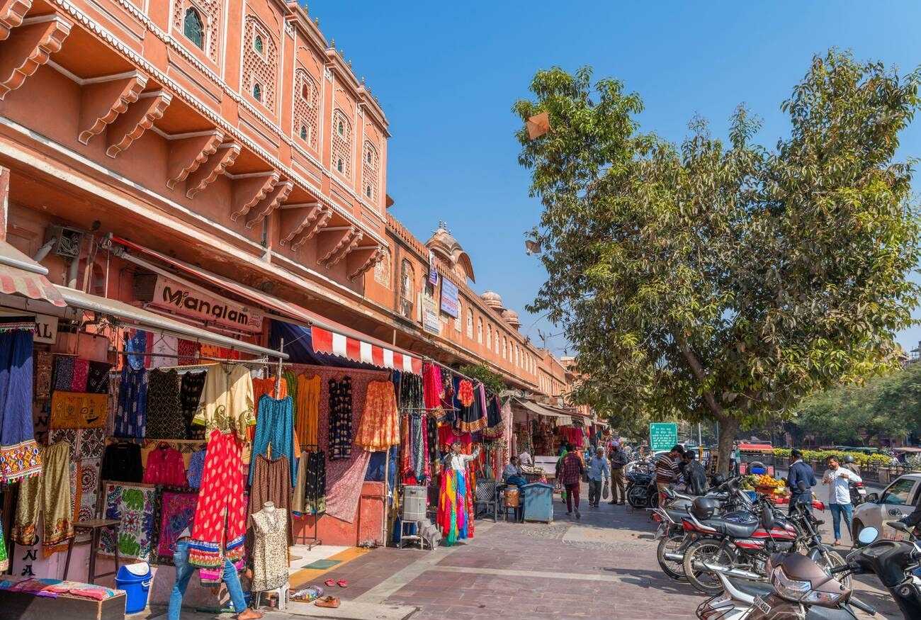 Jaipur Vibrant Markets and Sightseeing Tour