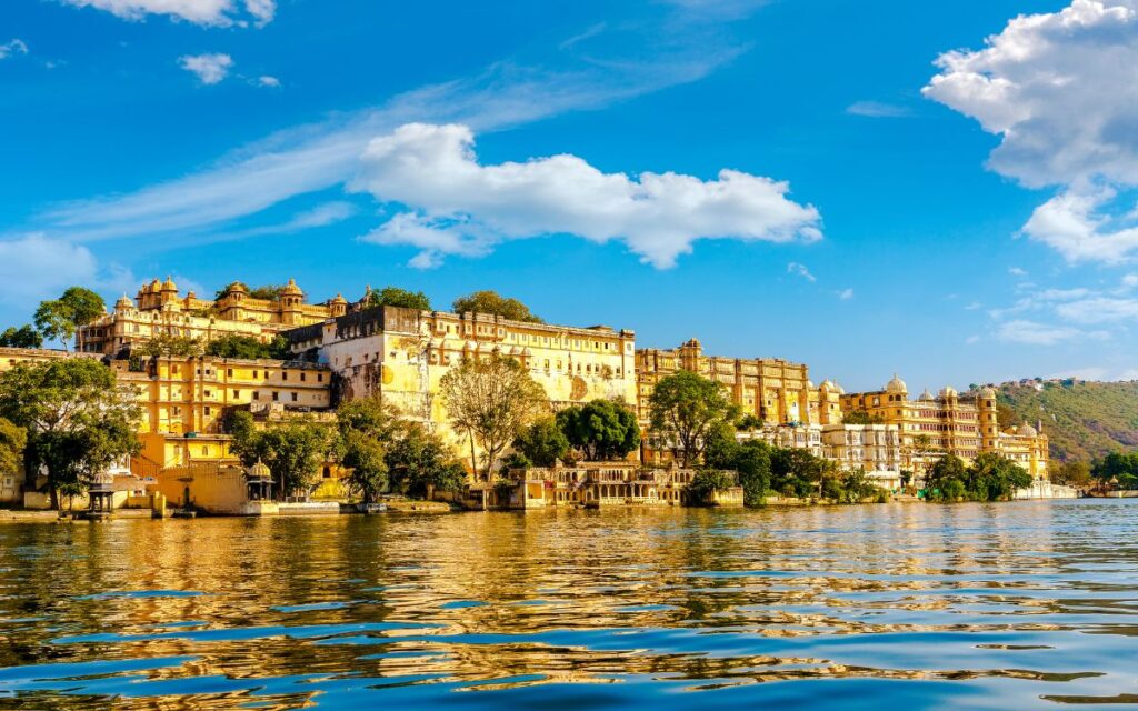 golden triangle tour with udaipur